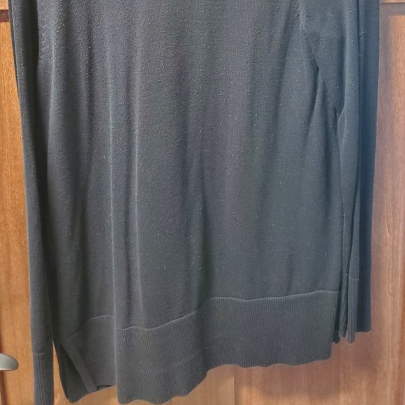 Like New Croft & Barrow Women's Black Cardigan in Small - Picture 5 of 5